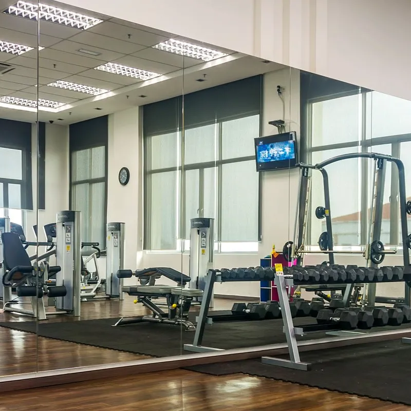 gym-mirror.webp