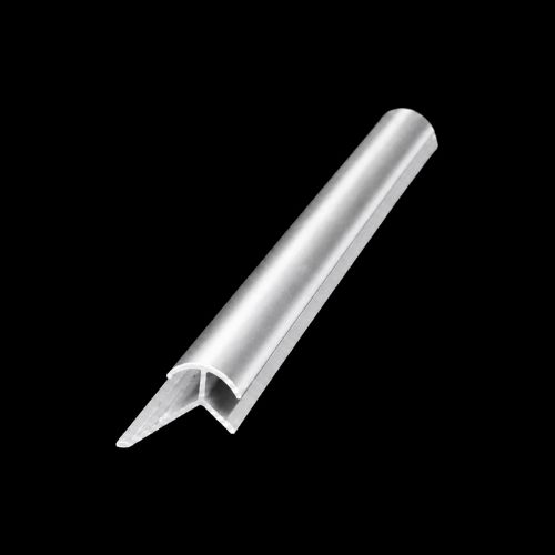 [122] Trim Outside Corner Silver (3mm) 10ft