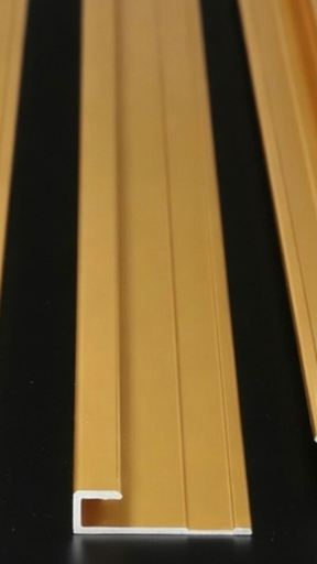 [00121] Trim Edge Gold (3mm) 10ft